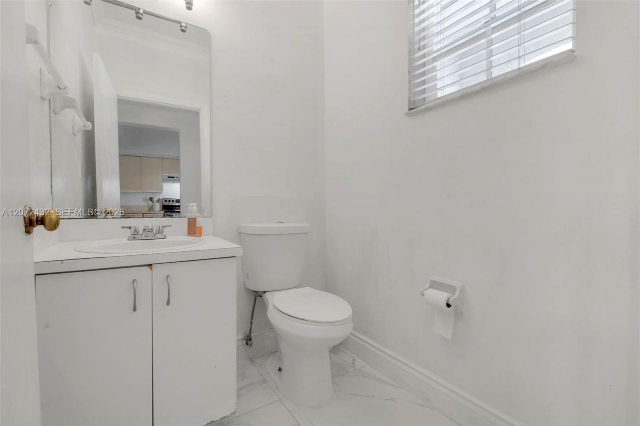11855 SW 99th St , Miami, FL 33186 Photo