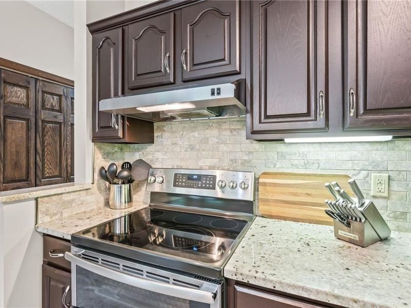 2335 Blackoak Drive, Troy, OH 45373 Photo 8