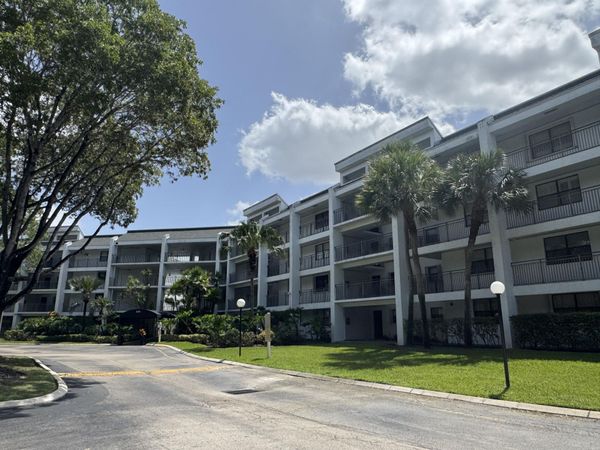 16171 Blatt Boulevard, Unit 202, Weston, FL 33326