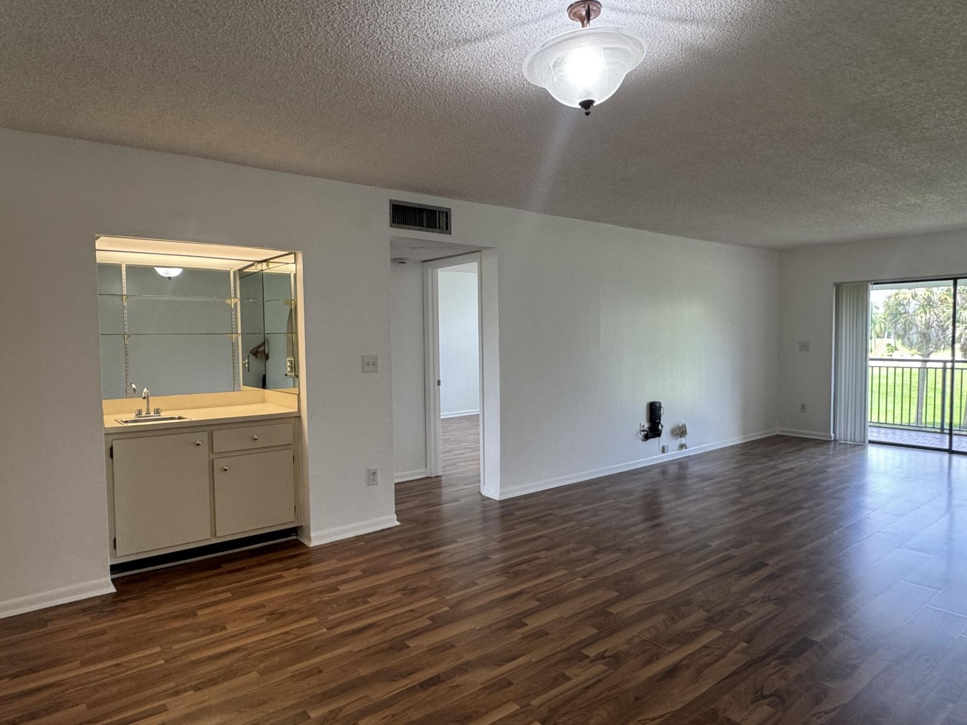 16171 Blatt Boulevard, Unit 202, Weston, FL 33326 Photo