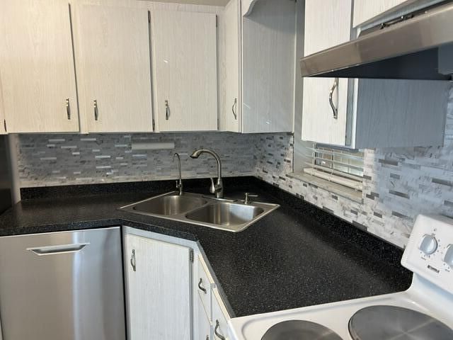 1982 SW Palm City Road Sw, Unit F, Stuart, FL 34994 Photo