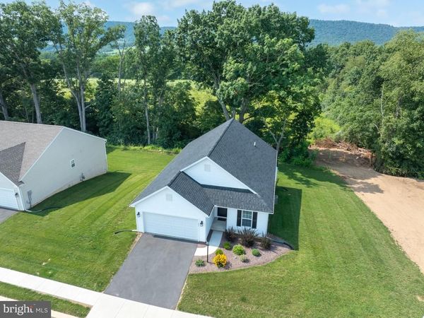 201 ACER AVENUE , STATE COLLEGE, PA 16803