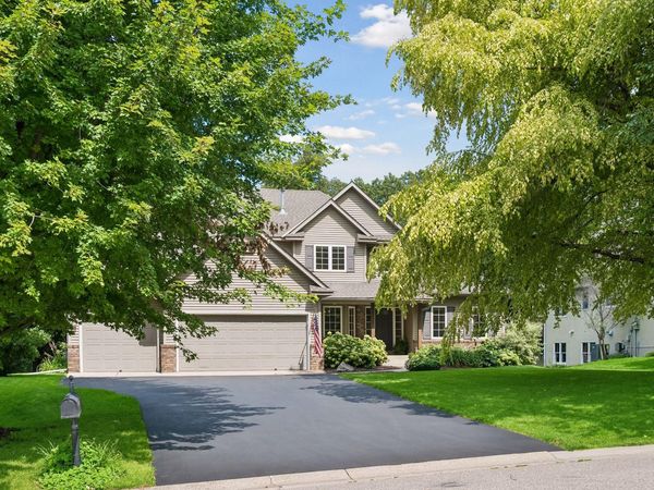 2240 Thrushwood Circle, Victoria, MN 55386