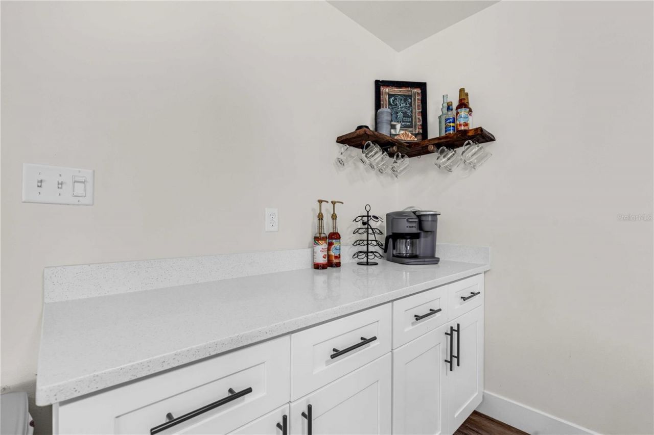 4610 Ardale Street , Sarasota, FL 34232 Photo