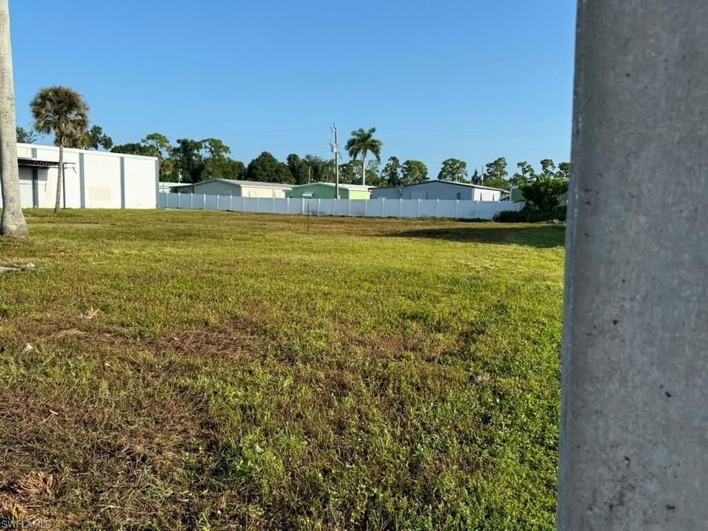 98 Pondella Rd, North Fort Myers, FL 33903 Photo