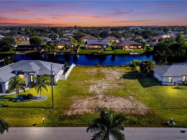 107 SW 21st ST, CAPE CORAL, FL 33991