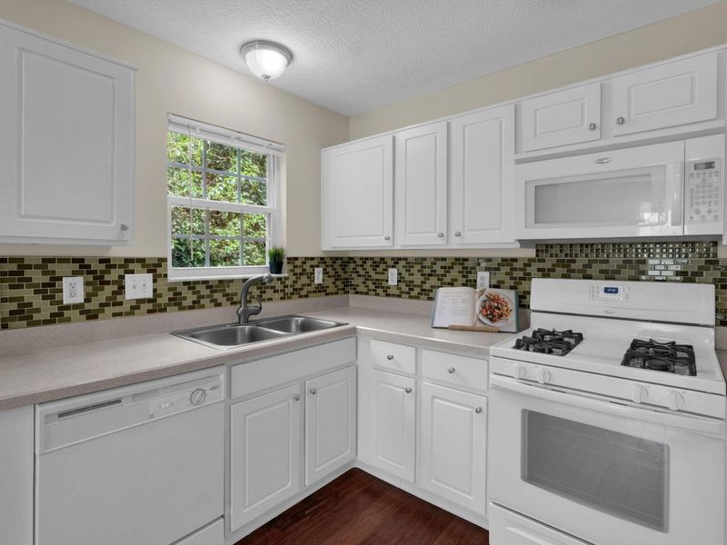 3721 Fish Hawk Landing, Unit 17, Columbus, OH 43230 Photo 10