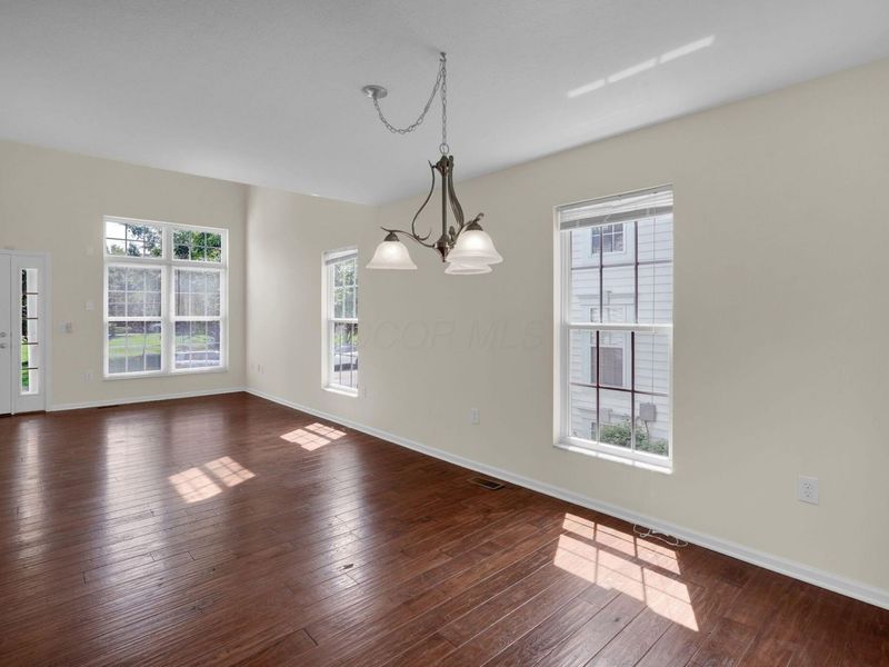 3721 Fish Hawk Landing, Unit 17, Columbus, OH 43230 Photo 5