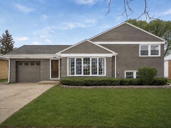 7823 Lotus Avenue, Morton Grove, IL 60053