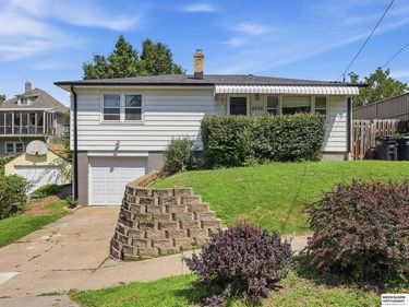 4006 Page Street, Omaha, NE 68131