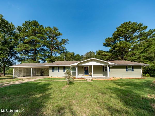 3579 Dry Grove Road, Crystal Springs, MS 39059