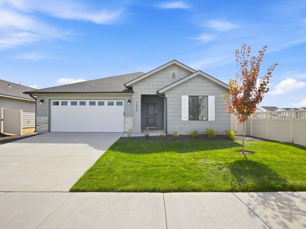 7337 W Newtown Dr, Eagle, ID 83616