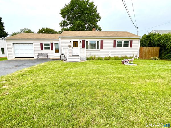 13 Hemlock, Ansonia, CT 06401