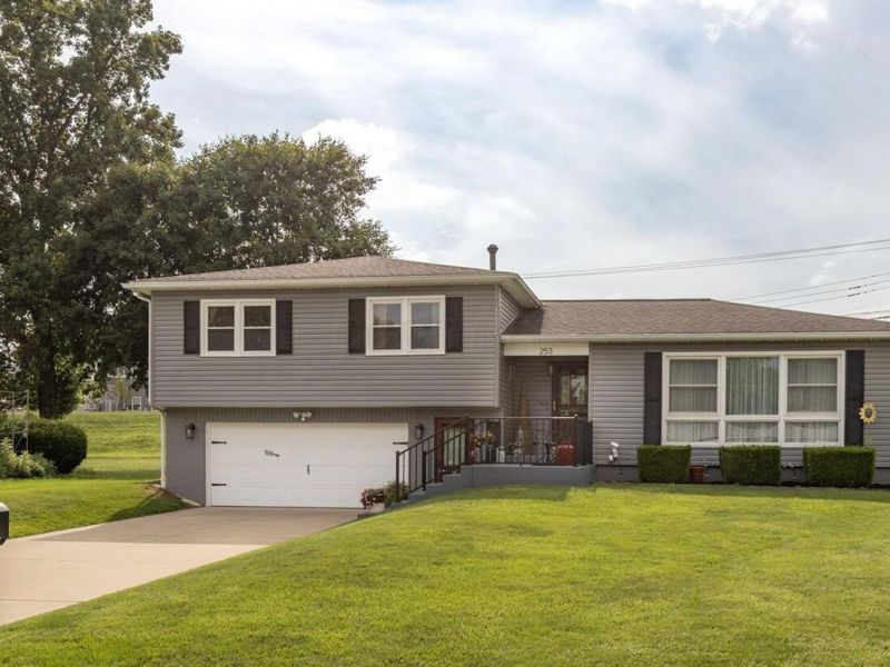 253 Marvel Drive , Lancaster, OH 43130 Photo 3