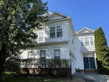 21825 WINGFOOT COURT, BROADLANDS, VA 20148