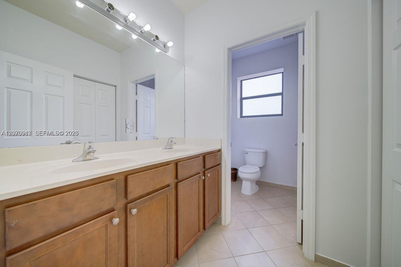 139 NE 26th Ave , Homestead, FL 33033 Photo