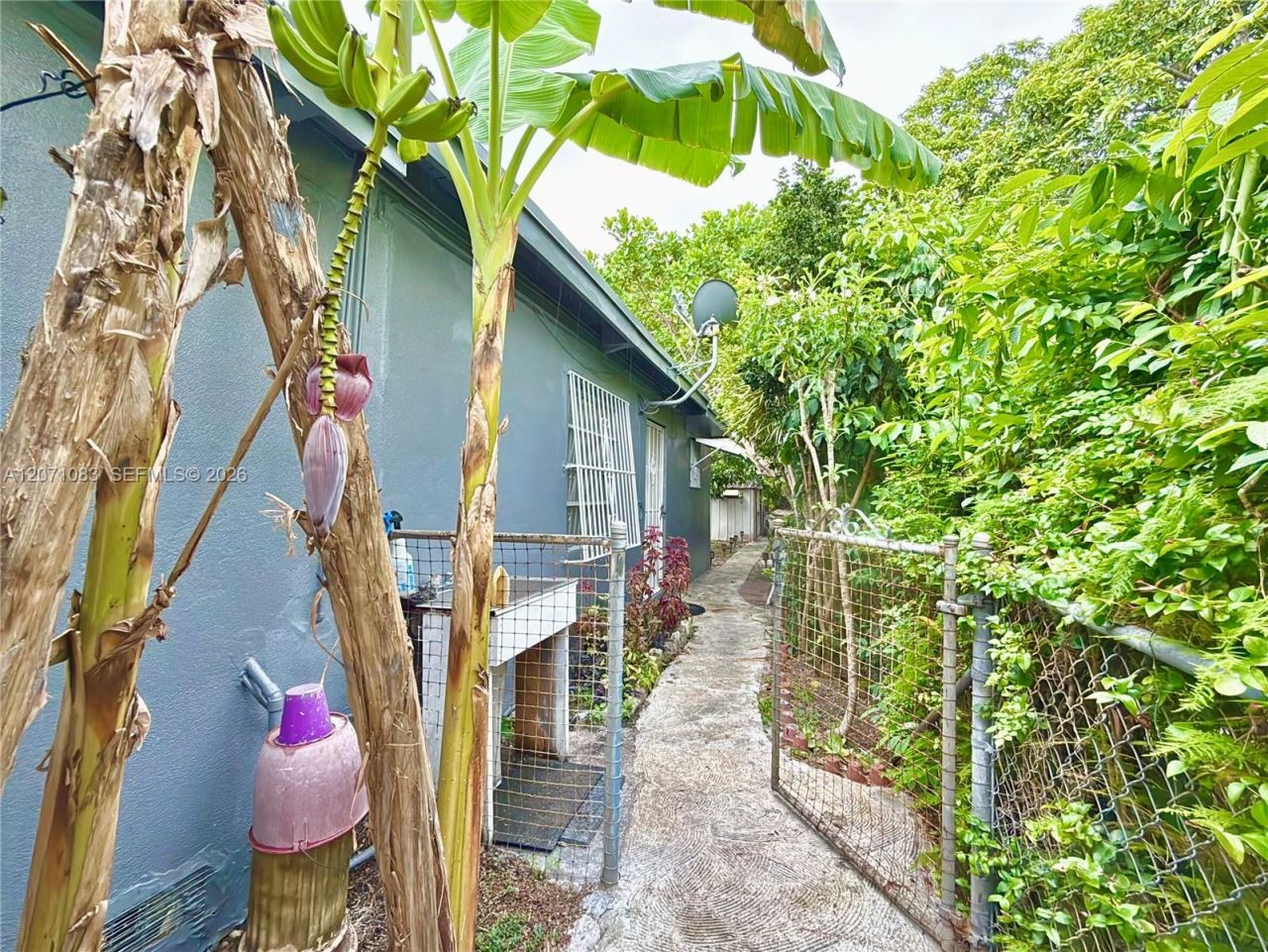 12550 NW 1st Ave , North Miami, FL 33168 Photo