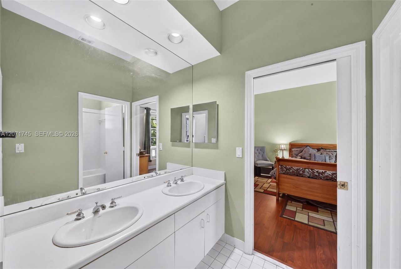 17711 SW 81st Ct, Palmetto Bay, FL 33157 Photo