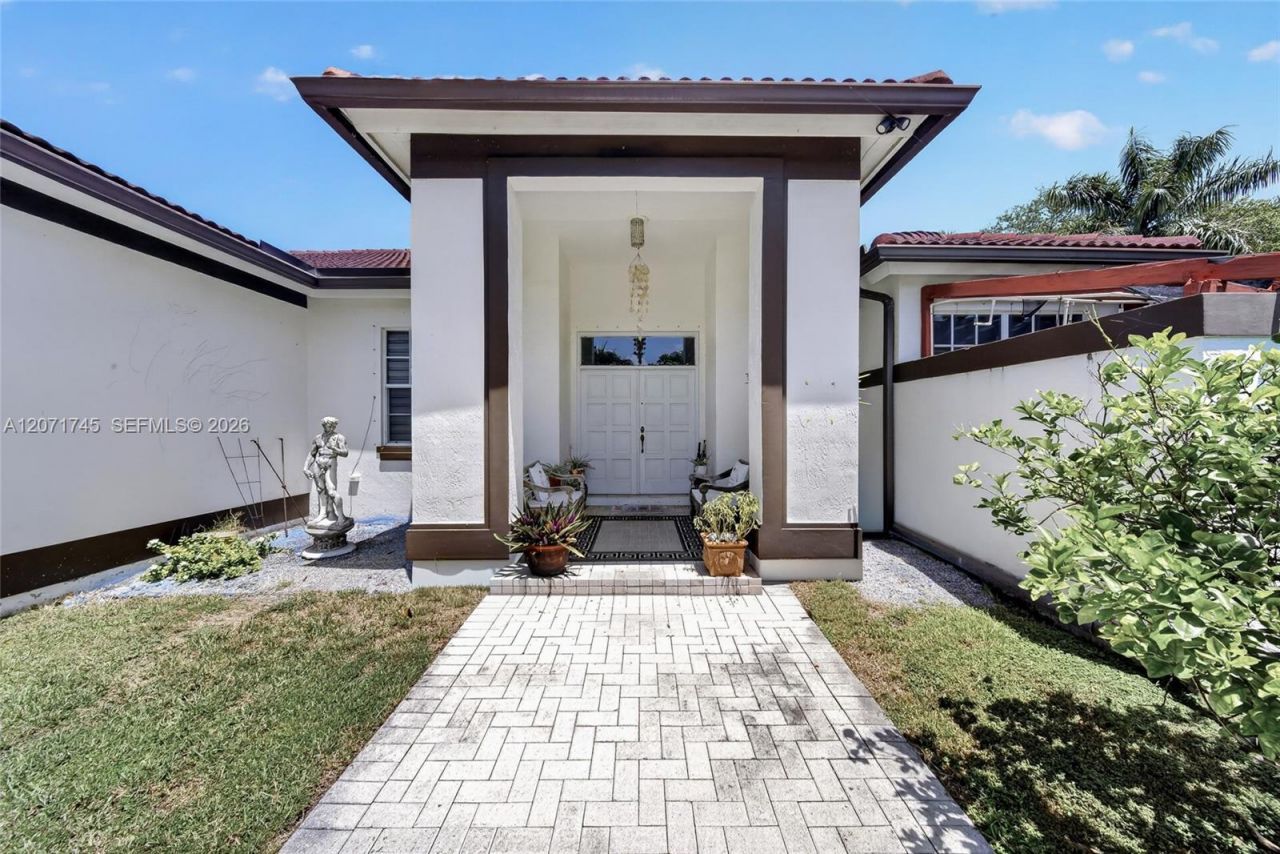 17711 SW 81st Ct, Palmetto Bay, FL 33157 Photo