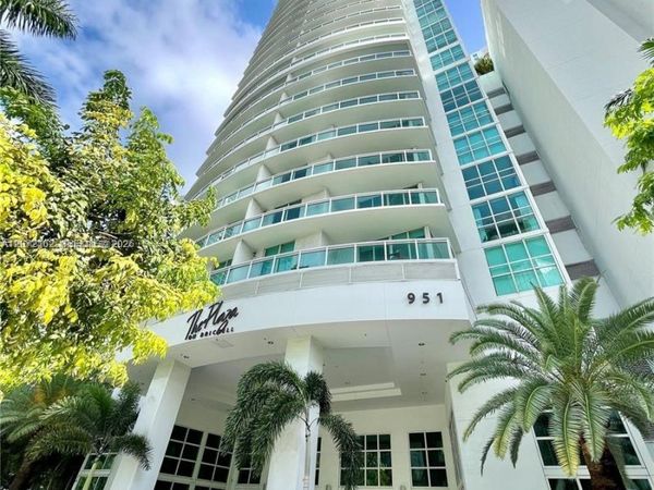 951 Brickell Ave , Unit 3403, Miami, FL 33131