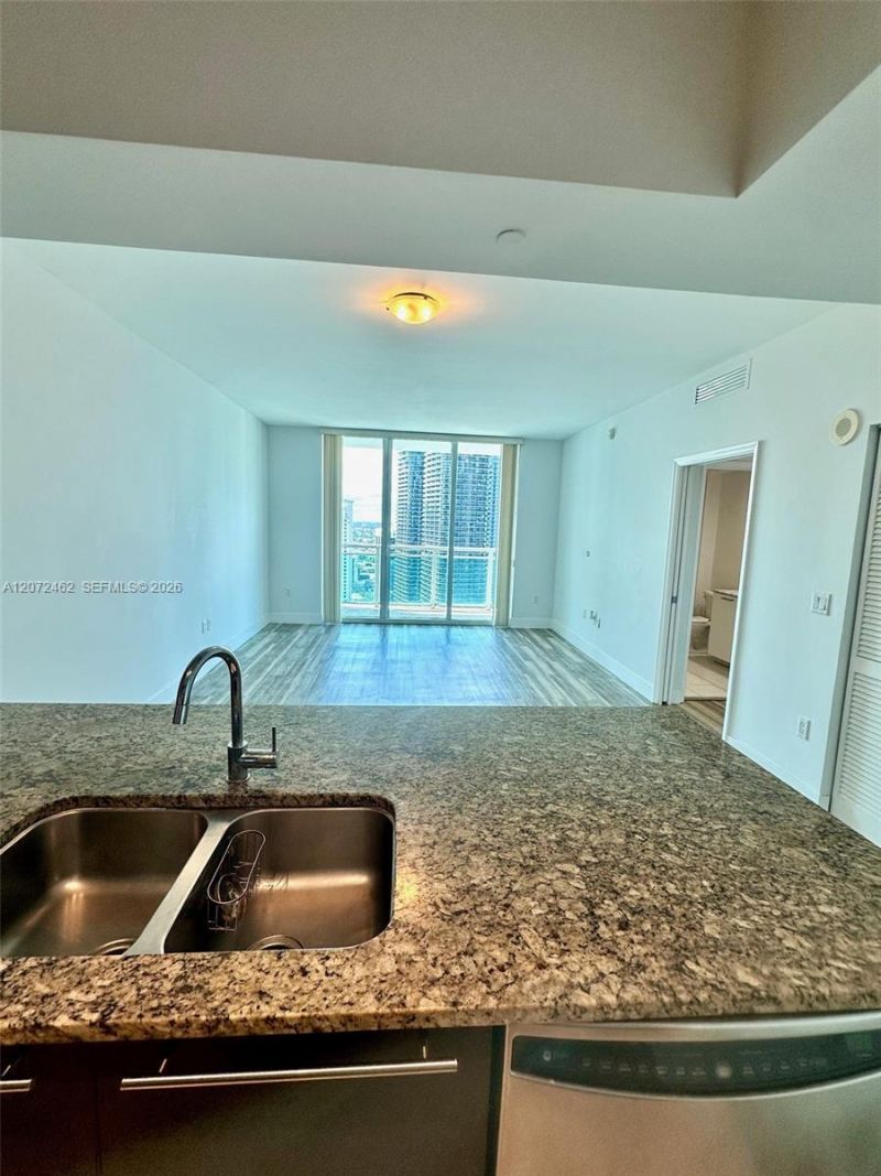 951 Brickell Ave , Unit 3403, Miami, FL 33131 Photo