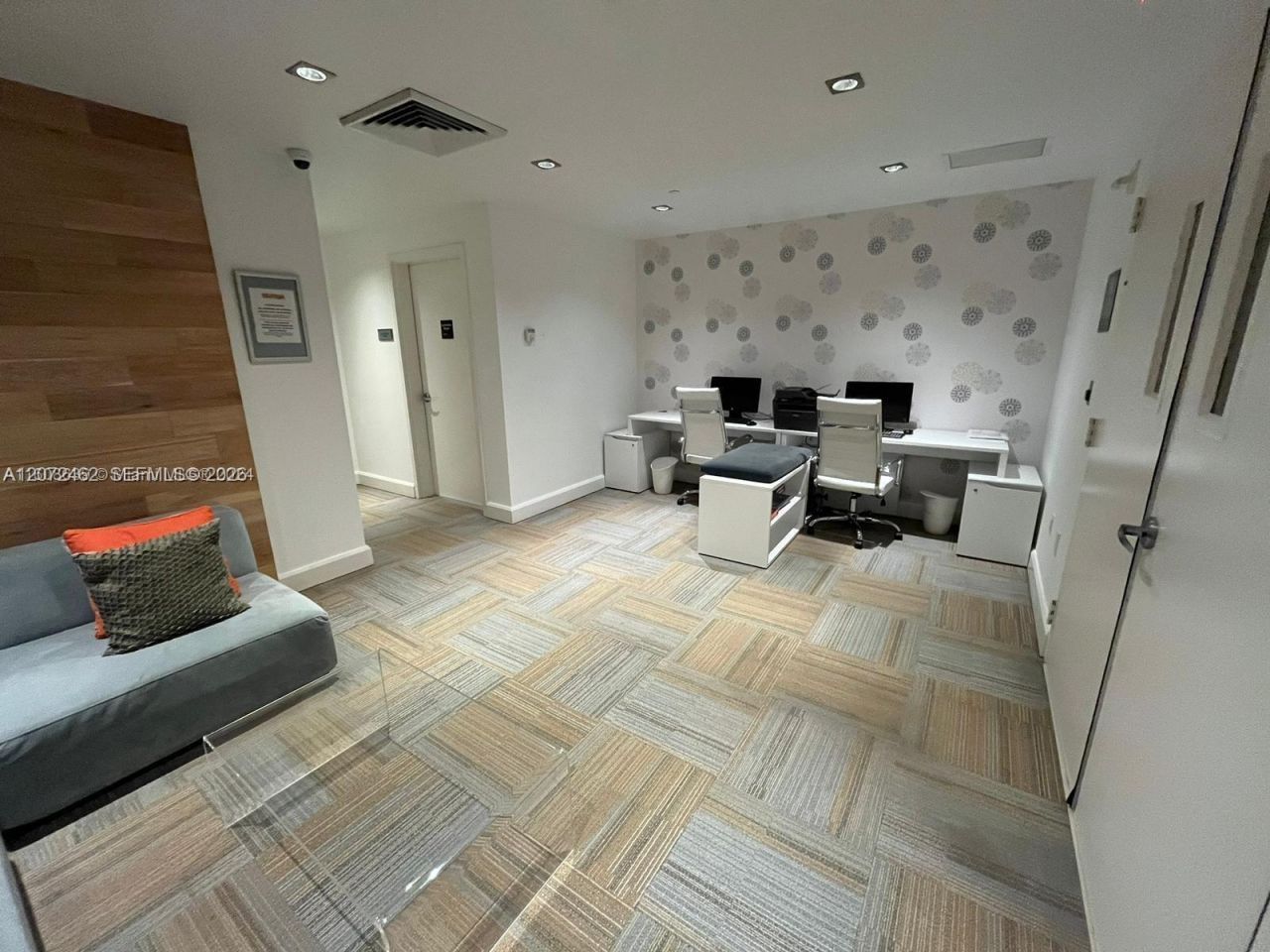951 Brickell Ave , Unit 3403, Miami, FL 33131 Photo