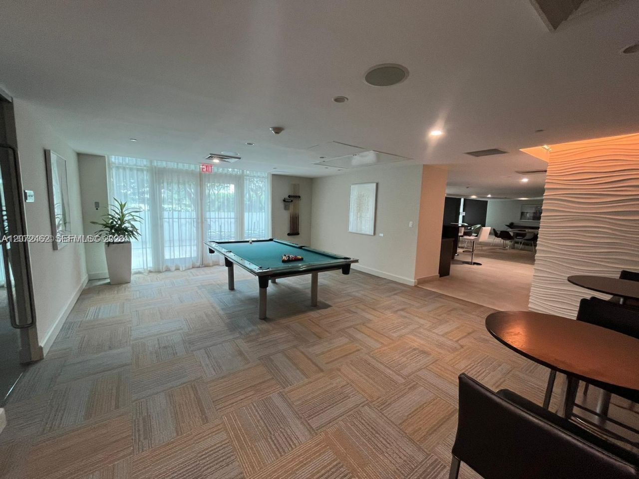 951 Brickell Ave , Unit 3403, Miami, FL 33131 Photo