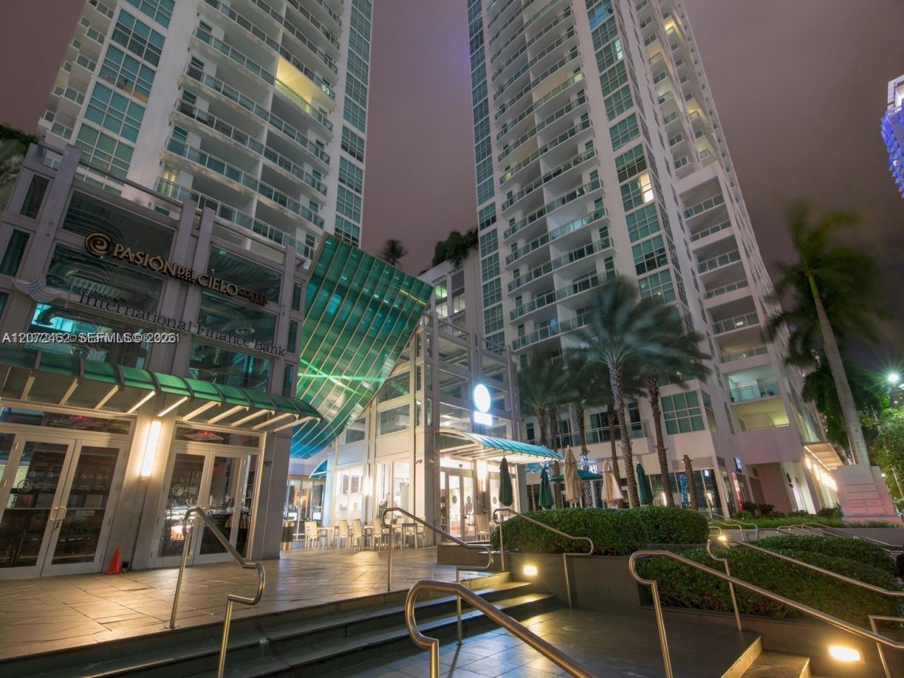 951 Brickell Ave , Unit 3403, Miami, FL 33131 Photo