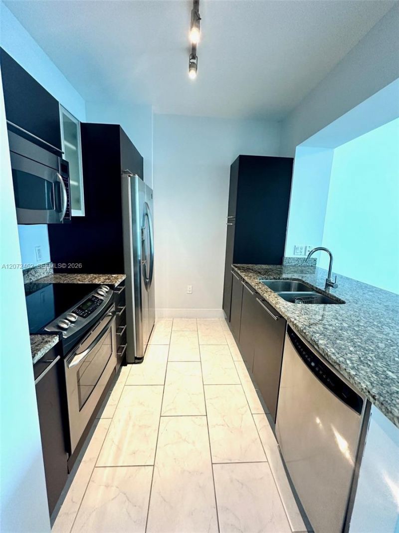 951 Brickell Ave , Unit 3403, Miami, FL 33131 Photo
