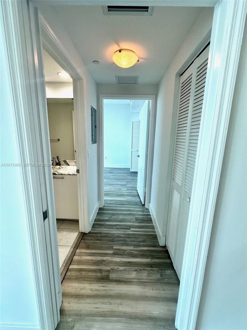 951 Brickell Ave , Unit 3403, Miami, FL 33131 Photo