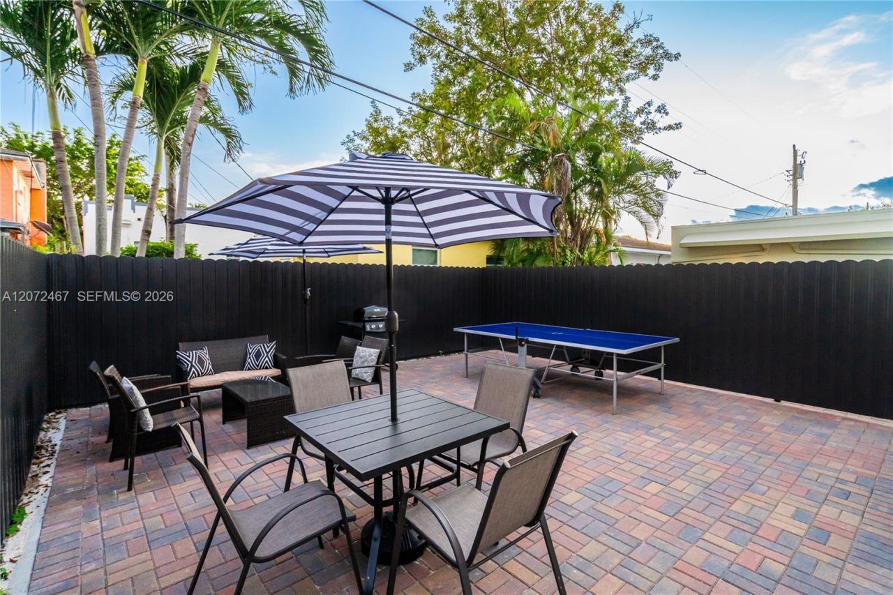 1786 SW 9th St, Unit 1, Miami, FL 33135 Photo