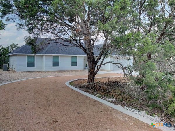 1131 Yaupon Drive , Fischer, TX 78623