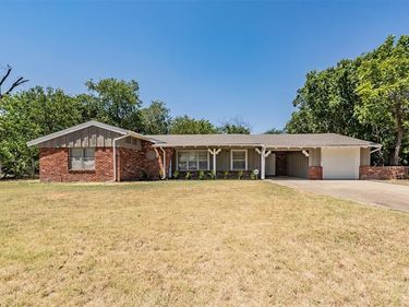5008 Rector Avenue, Fort Worth, TX 76133