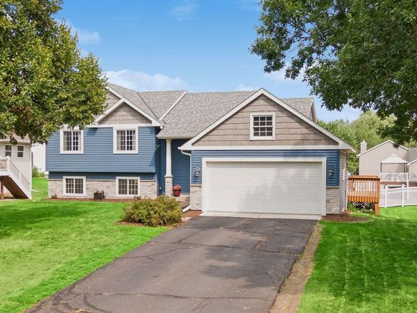 1649 Regatta Drive , Woodbury, MN 55125