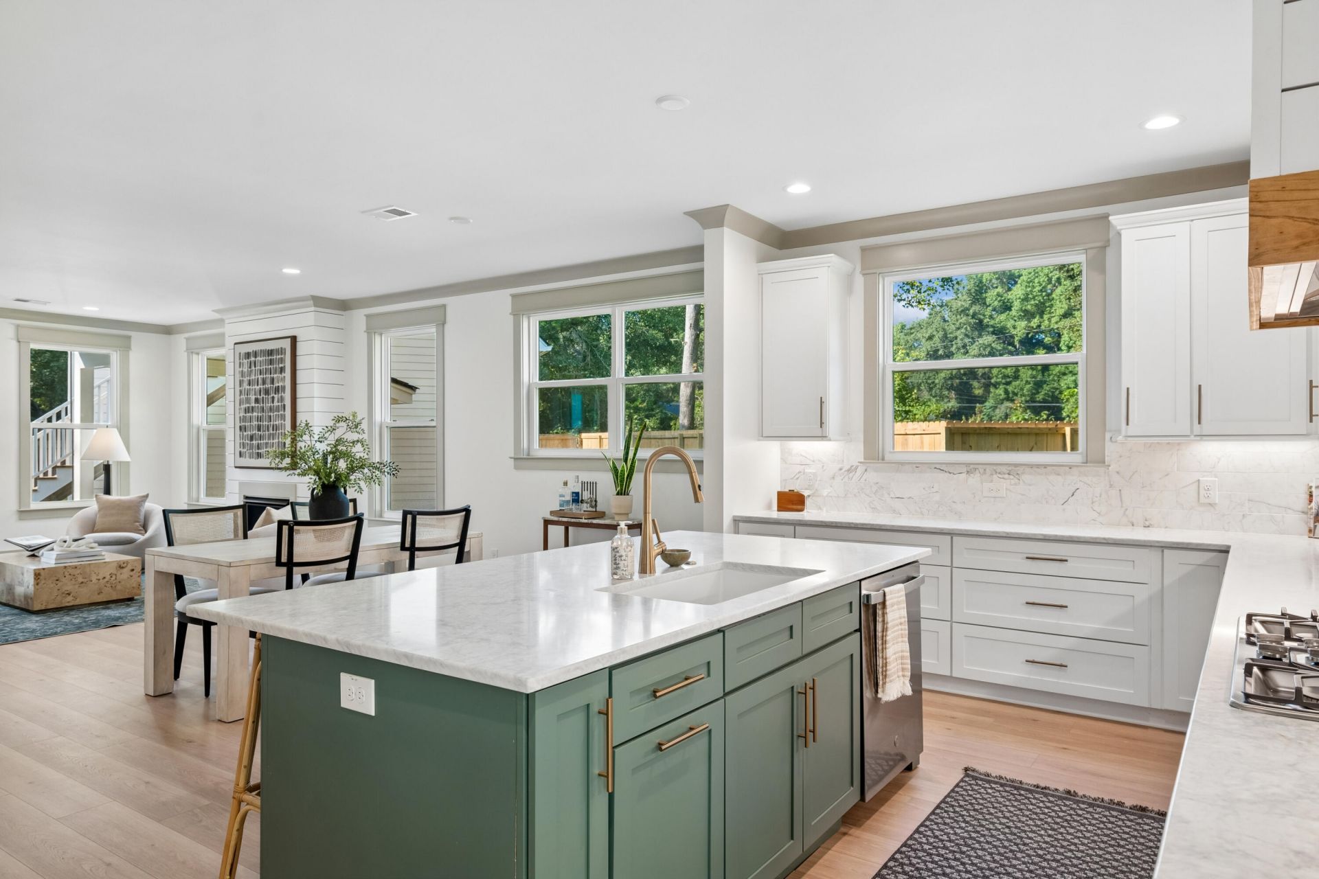 3276 River Road Photo 10