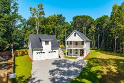 3276 River Road photo 4