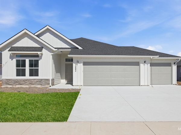 7301 W Newtown Dr, Eagle, ID 83616