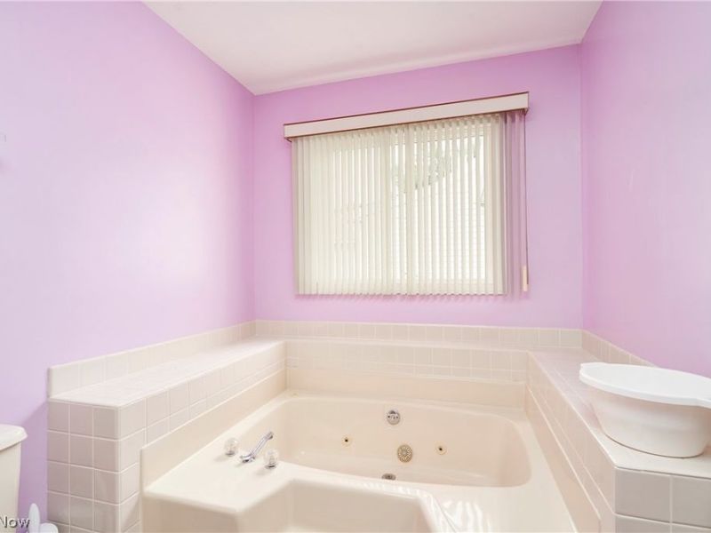 2069 Saxony Drive , Akron, OH 44313 Photo 15