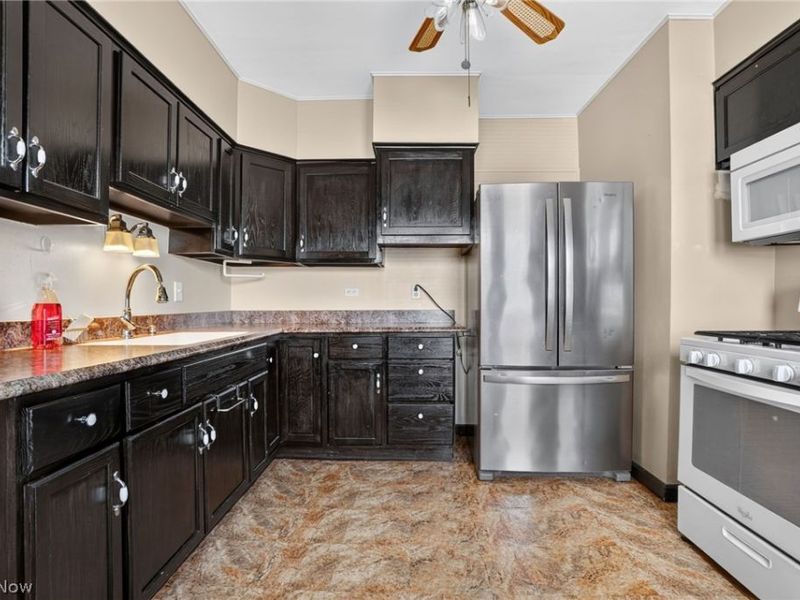 3401 W 94 Street , Cleveland, OH 44102 Photo 12