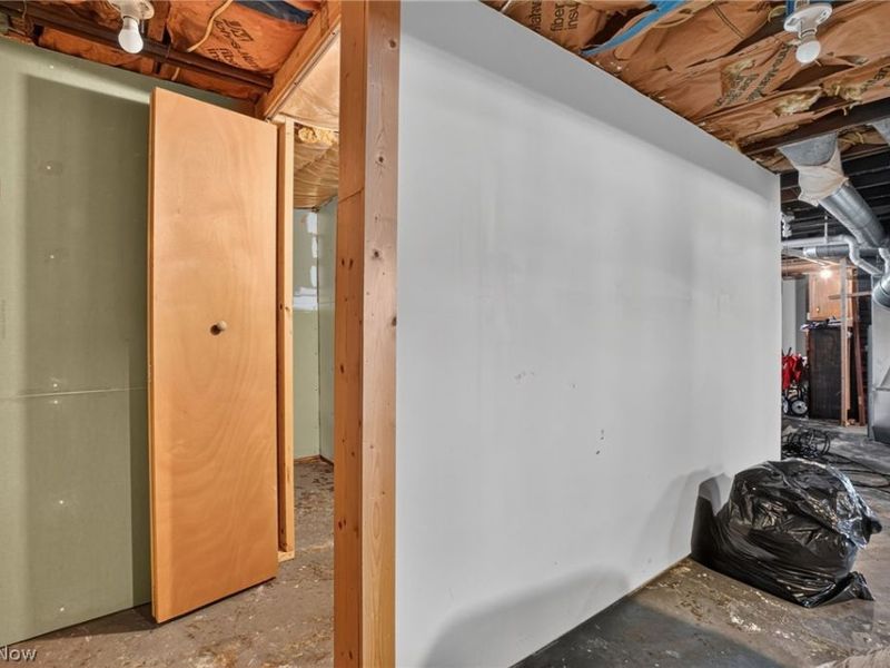 3401 W 94 Street , Cleveland, OH 44102 Photo 7