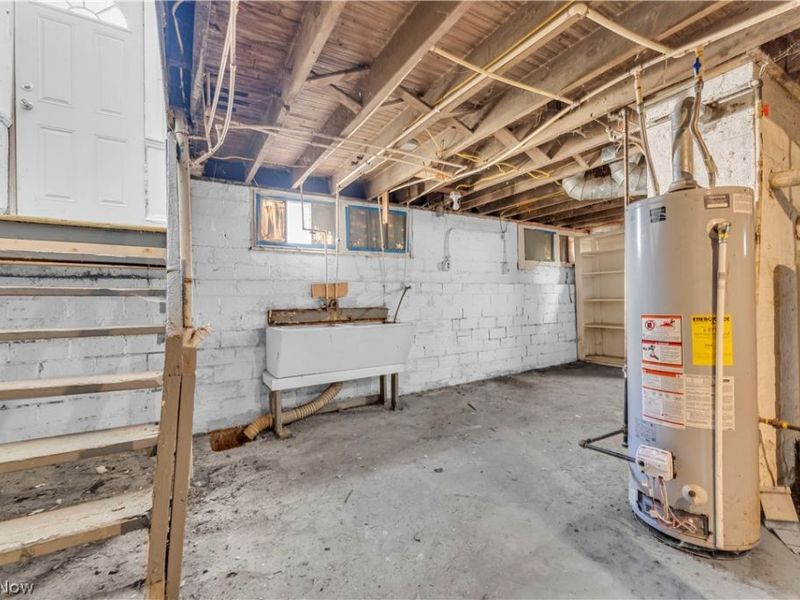 414 E 147th Street , Cleveland, OH 44110 Photo 22