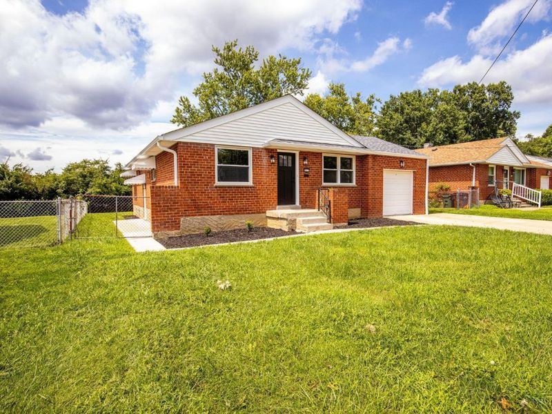 8613 Brent Drive, Springfield Township, OH 45231 Photo 3