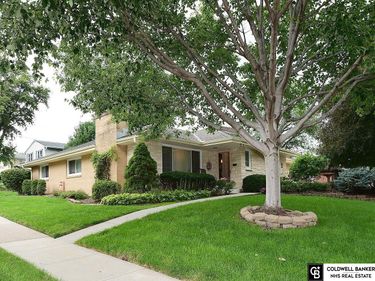 5014 S 77Th Avenue, Ralston, NE 68127