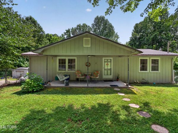 582 Spencer Drive, Spencer, TN 38585