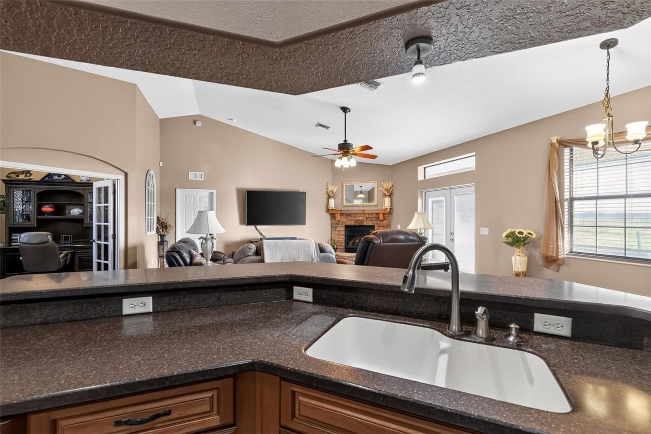 4027 N C 470, Lake Panasoffkee, FL 33538 Photo