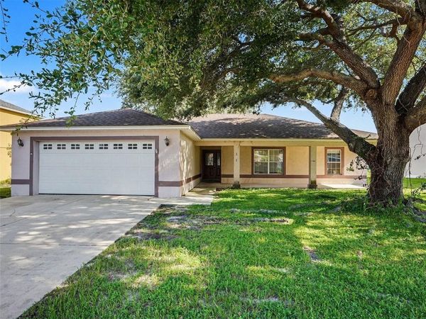 121 SHADDOCK DRIVE , AUBURNDALE, FL 33823