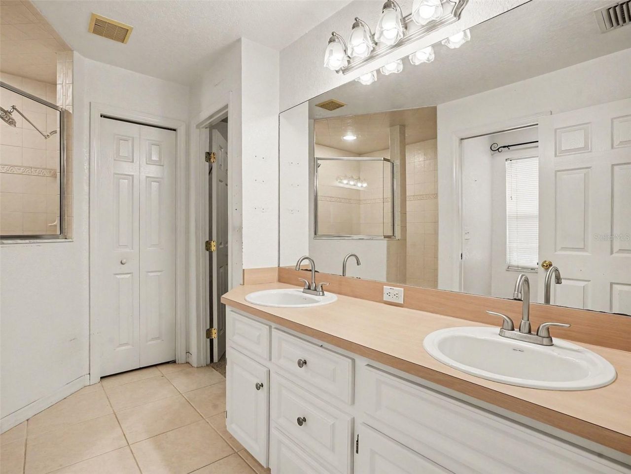 121 Shaddock Drive , Auburndale, FL 33823 Photo