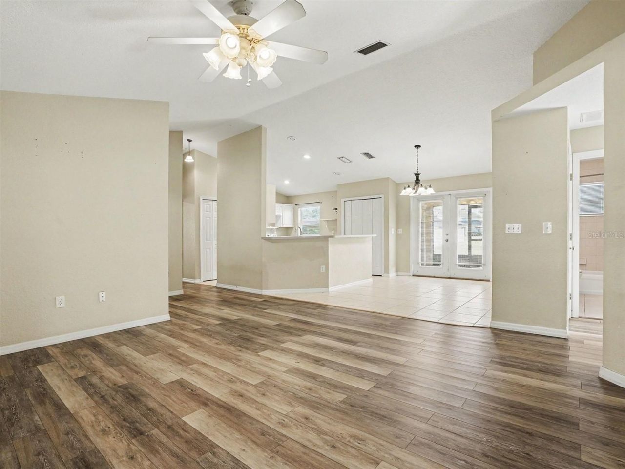 121 Shaddock Drive , Auburndale, FL 33823 Photo