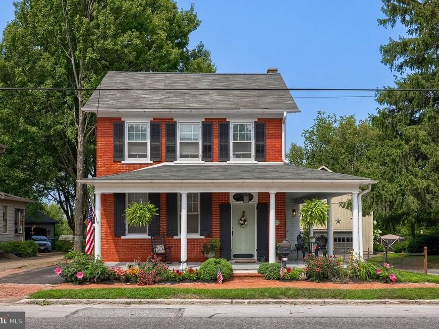 111 E Main Street , Strasburg, PA 17579 Main Photo