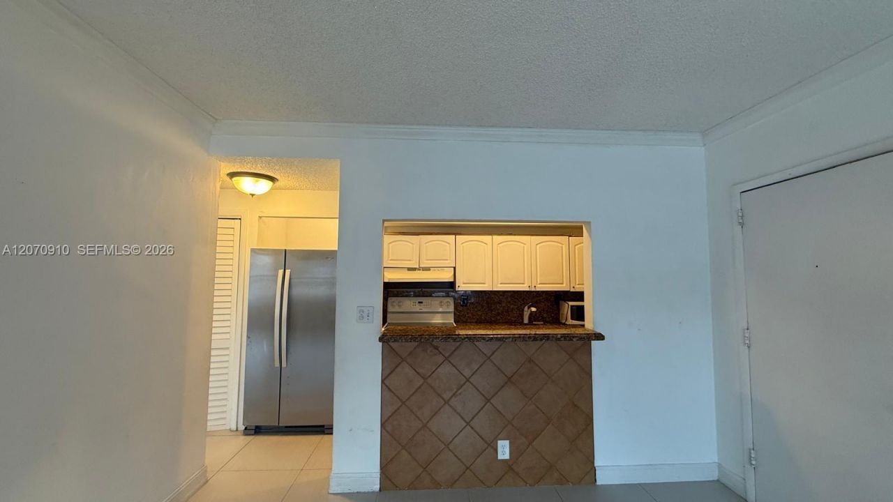 9241 Collins , Unit 1, Surfside, FL 33154 Photo